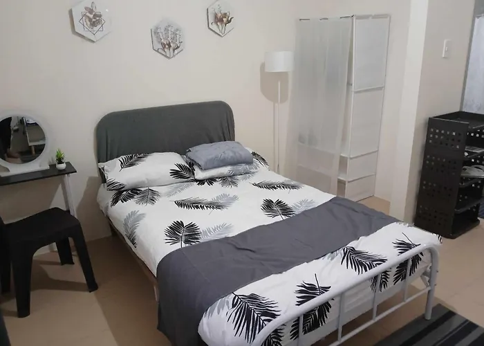 Appartamento Rr's Condostay Commonwealth Quezon *