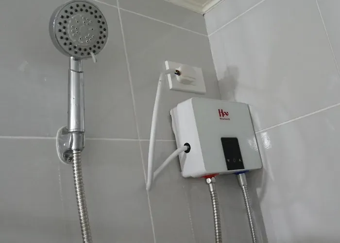 Appartamento Rr's Condostay Commonwealth Quezon *